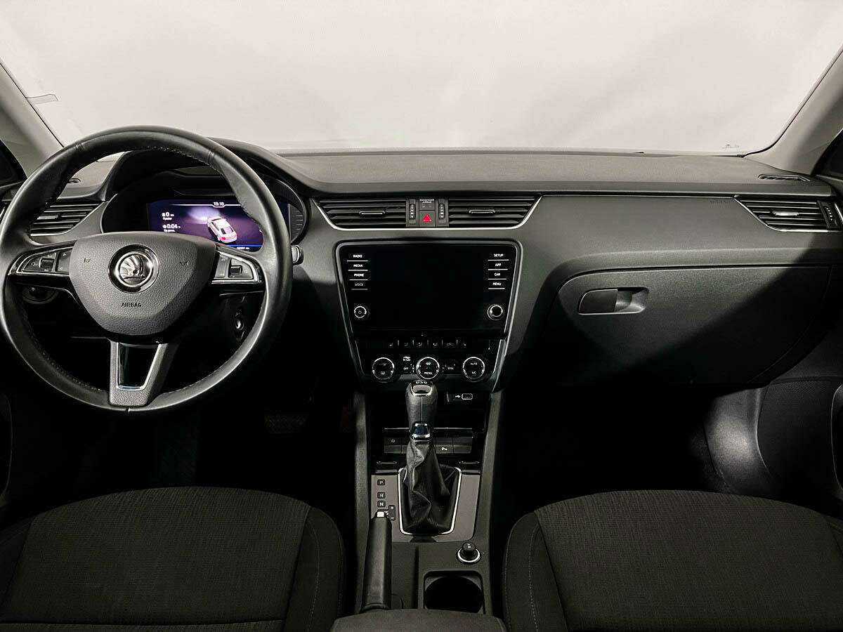 Skoda Octavia 2018 года с пробегом. Фото: #11