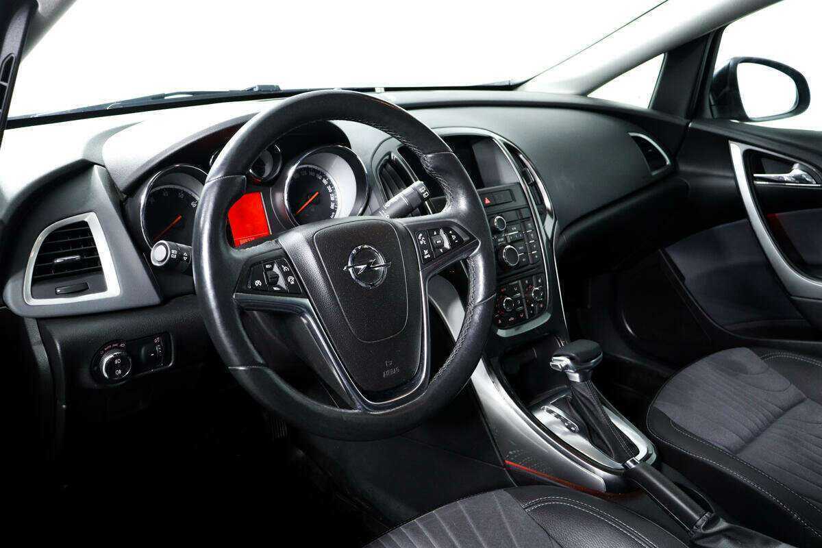 Opel Astra 2014 года с пробегом. Фото: #12