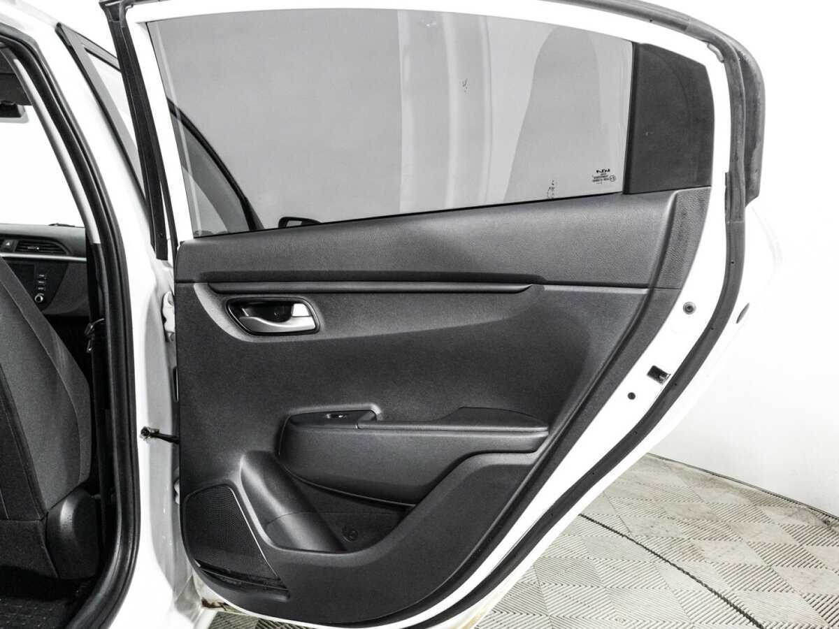 Kia Rio 2021 года с пробегом. Фото: #26