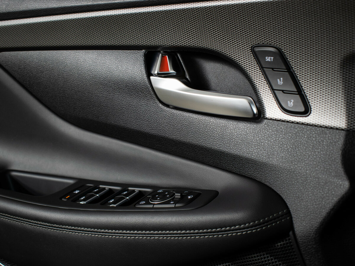 Hyundai Santa Fe 2020 года с пробегом. Фото: #16