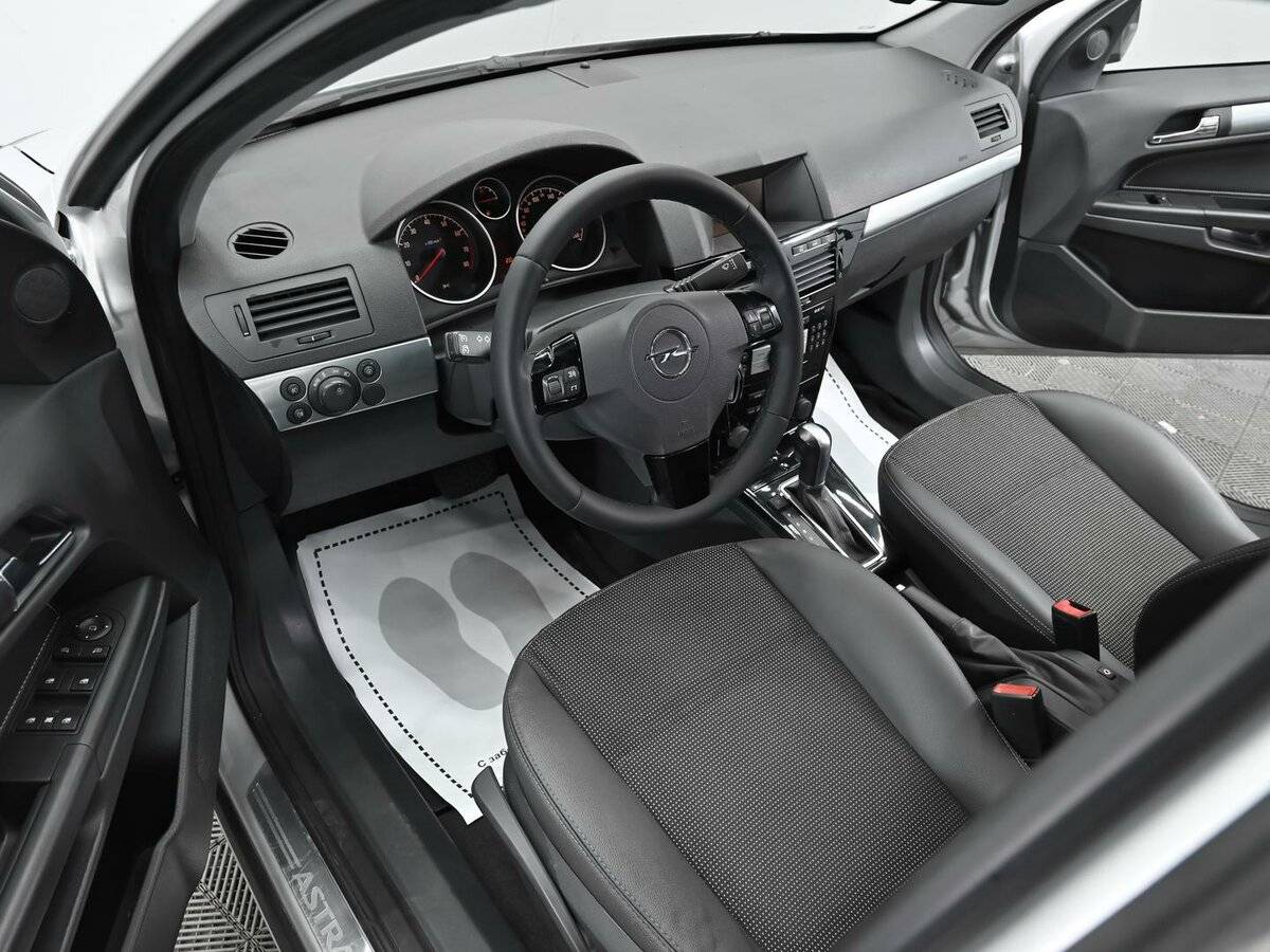 Opel Astra 2012 года с пробегом. Фото: #6