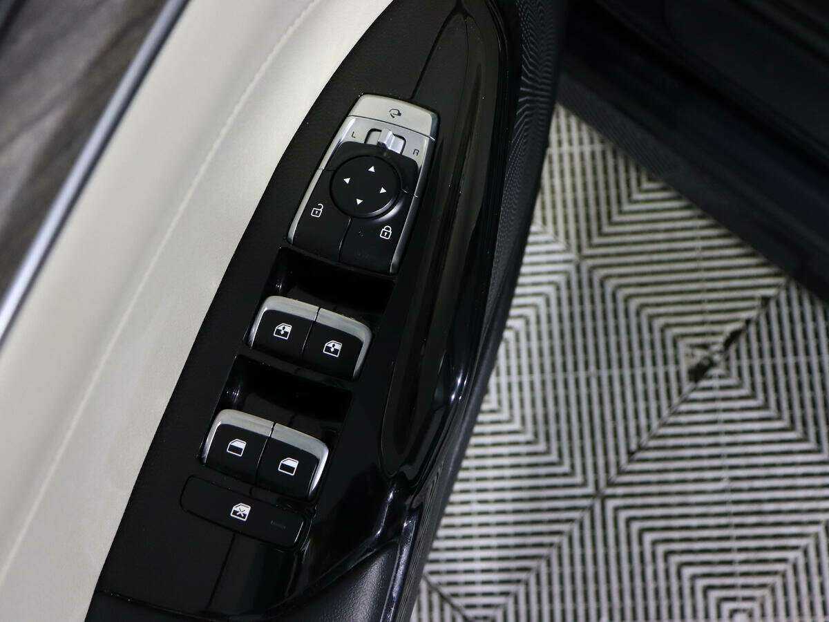 Kia K5 2021 года с пробегом. Фото: #13