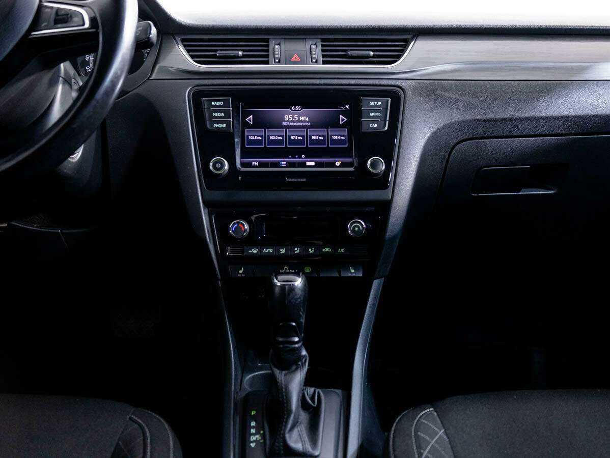 Skoda Rapid 2017 года с пробегом. Фото: #18