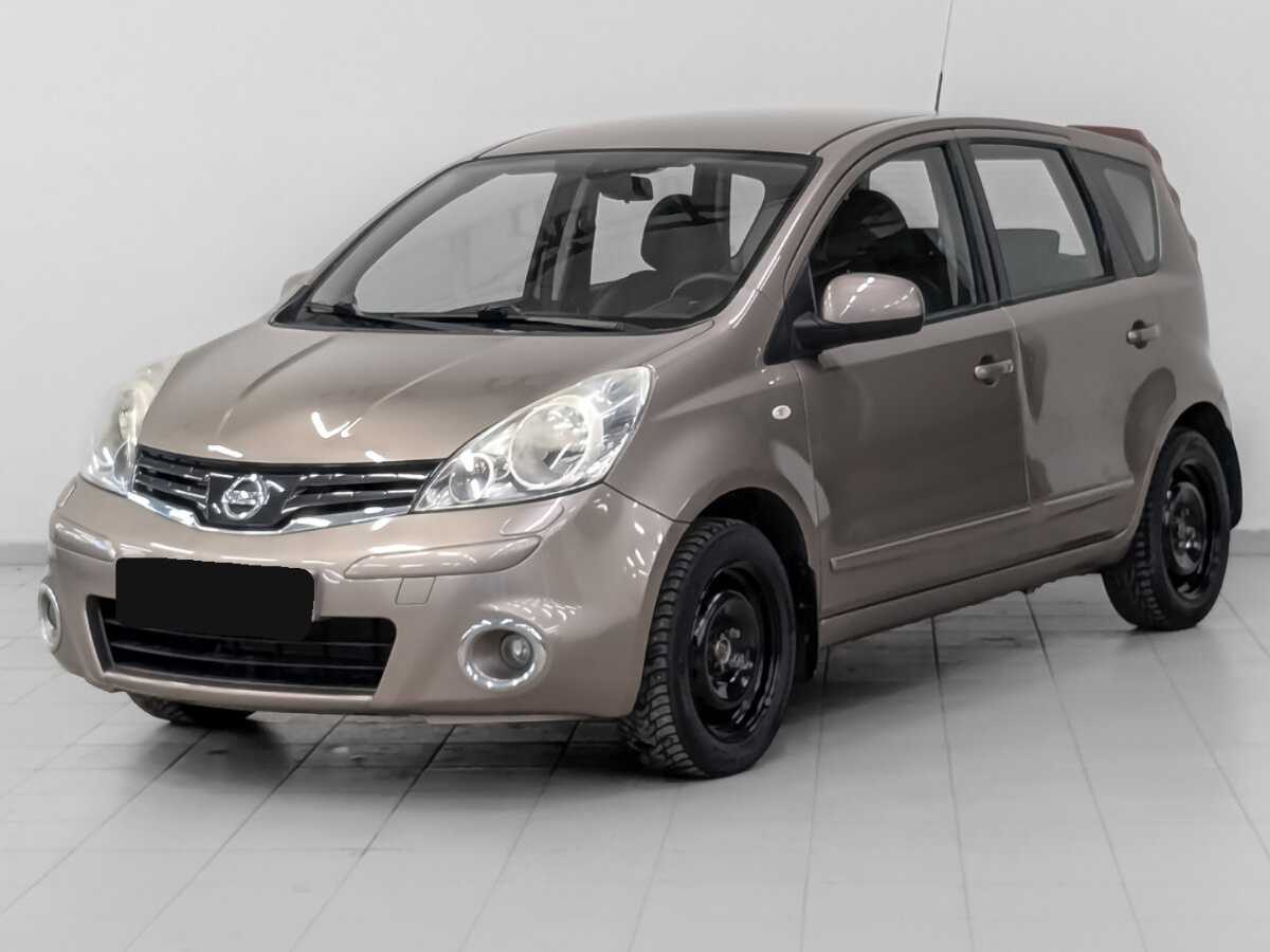 Nissan Note 2013 года с пробегом. Посмотреть фото
