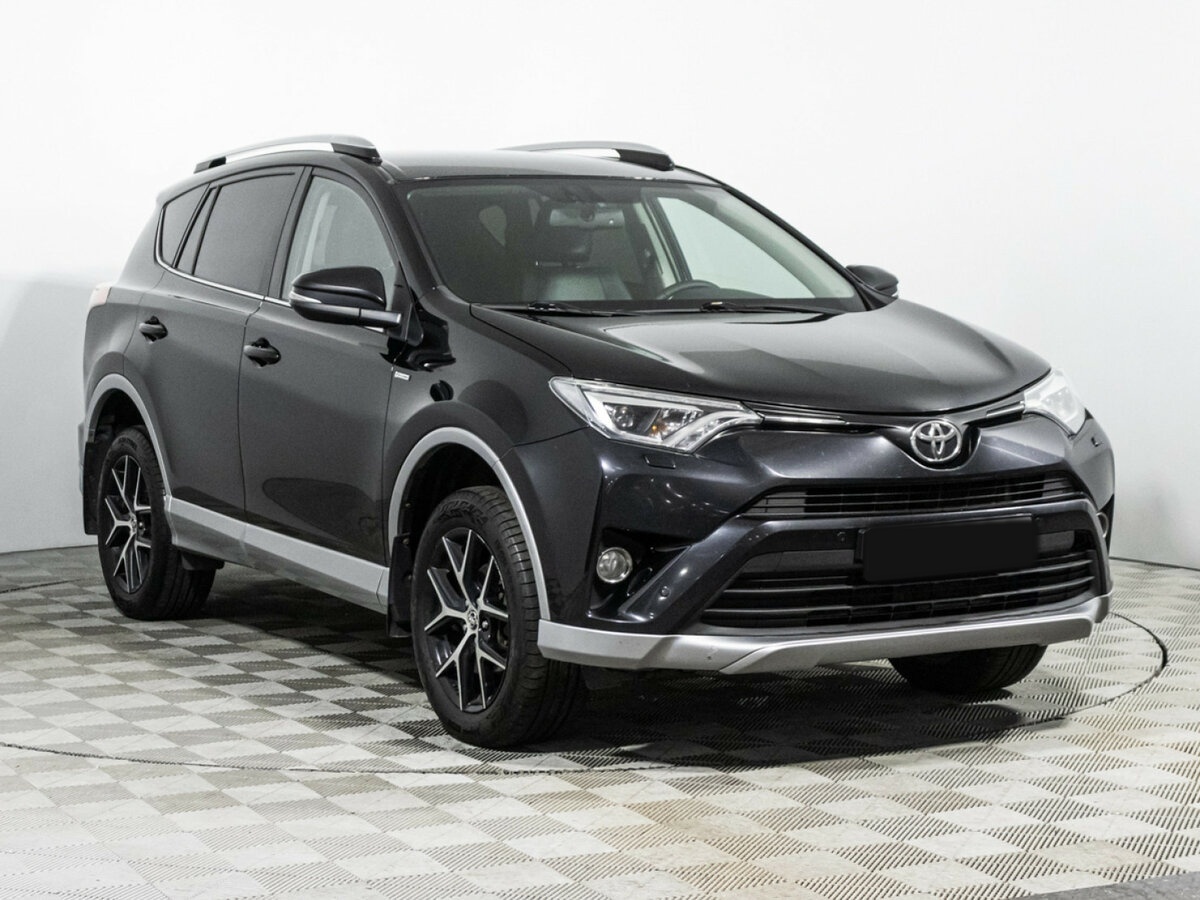 Toyota RAV4 2016 года с пробегом. Фото: #2