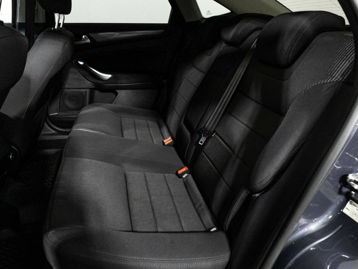 Ford Mondeo 2013 года с пробегом. Фото: #9