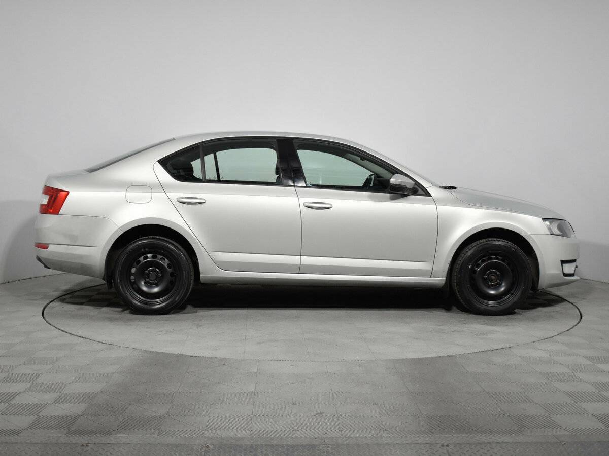 Skoda Octavia 2015 года с пробегом. Фото: #3