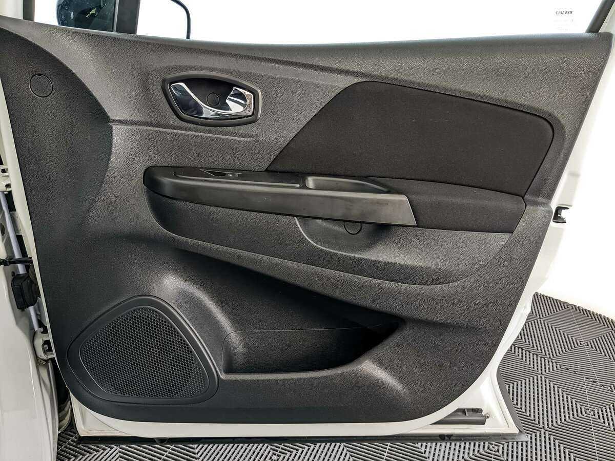 Renault Kaptur 2019 года с пробегом. Фото: #23