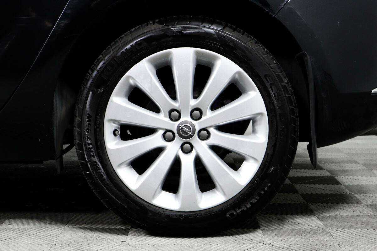 Opel Astra 2014 года с пробегом. Фото: #13