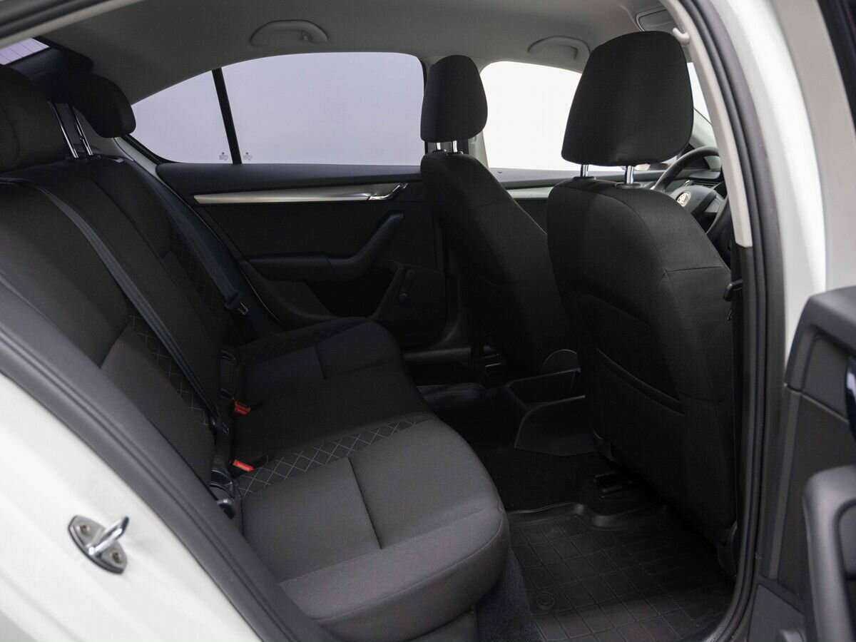 Skoda Octavia 2017 года с пробегом. Фото: #9
