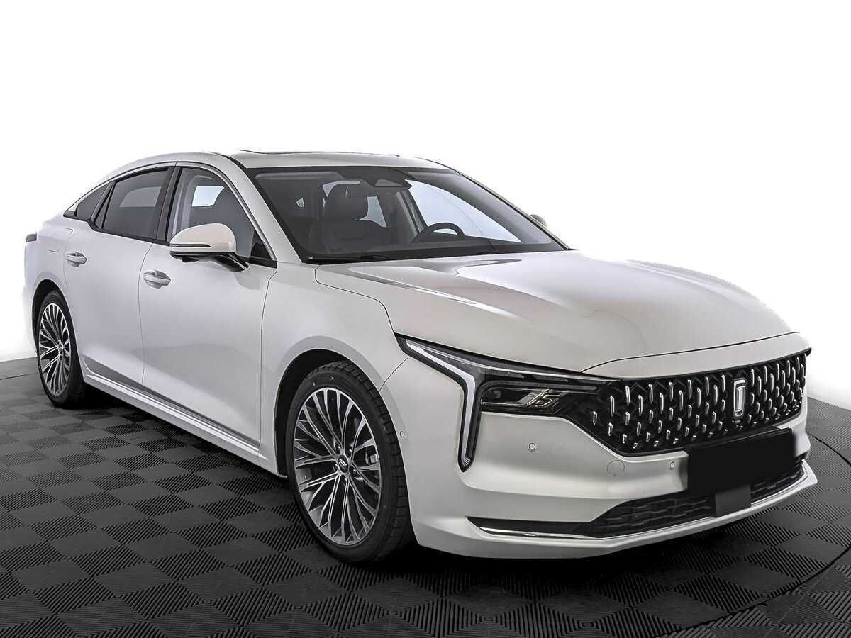 FAW Bestune B70 2023 года с пробегом. Фото: #2