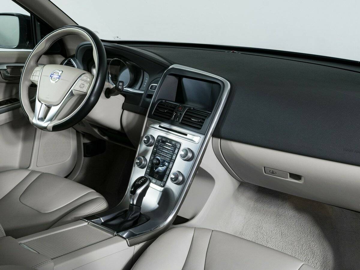Volvo XC60 2016 года с пробегом. Фото: #10