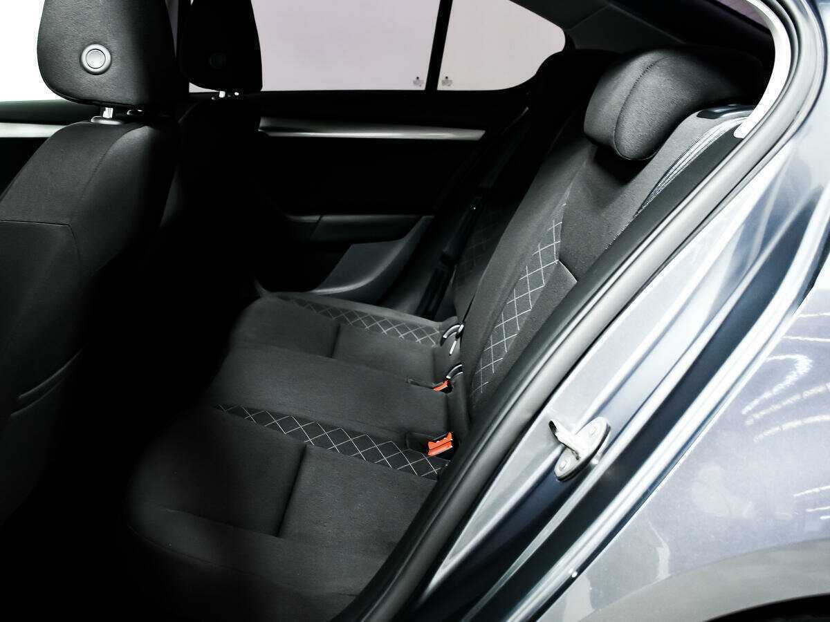 Skoda Octavia 2019 года с пробегом. Фото: #11