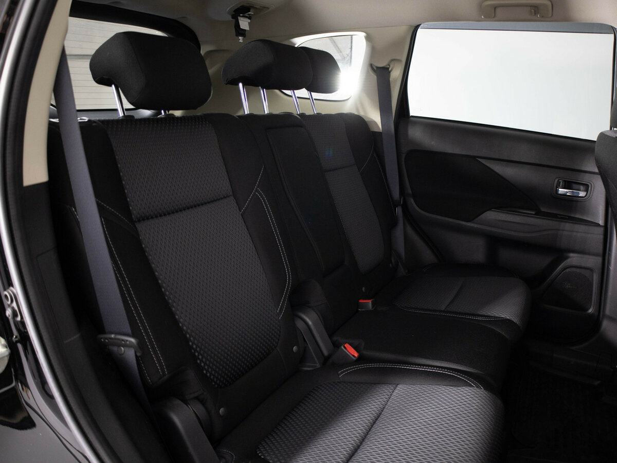 Mitsubishi Outlander 2020 года с пробегом. Фото: #8