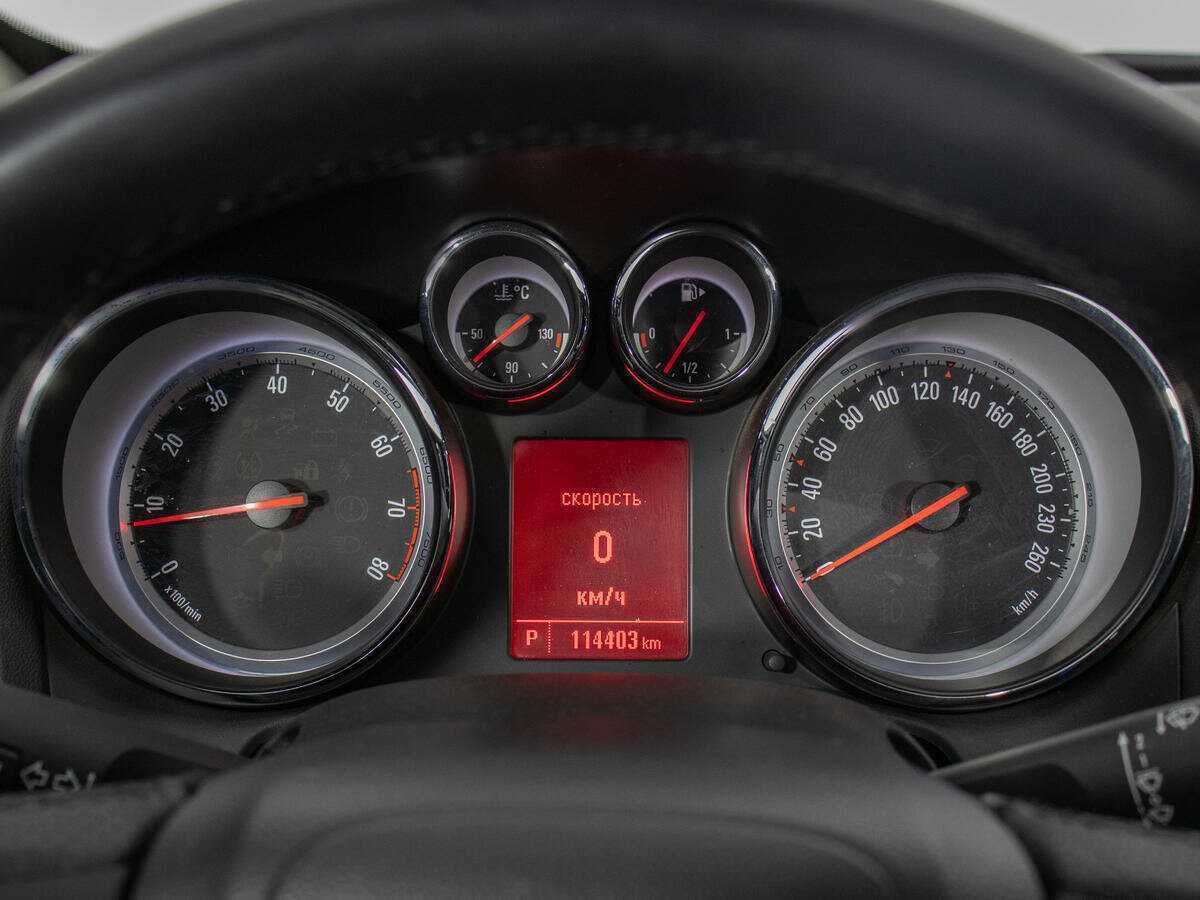 Opel Astra 2014 года с пробегом. Фото: #11