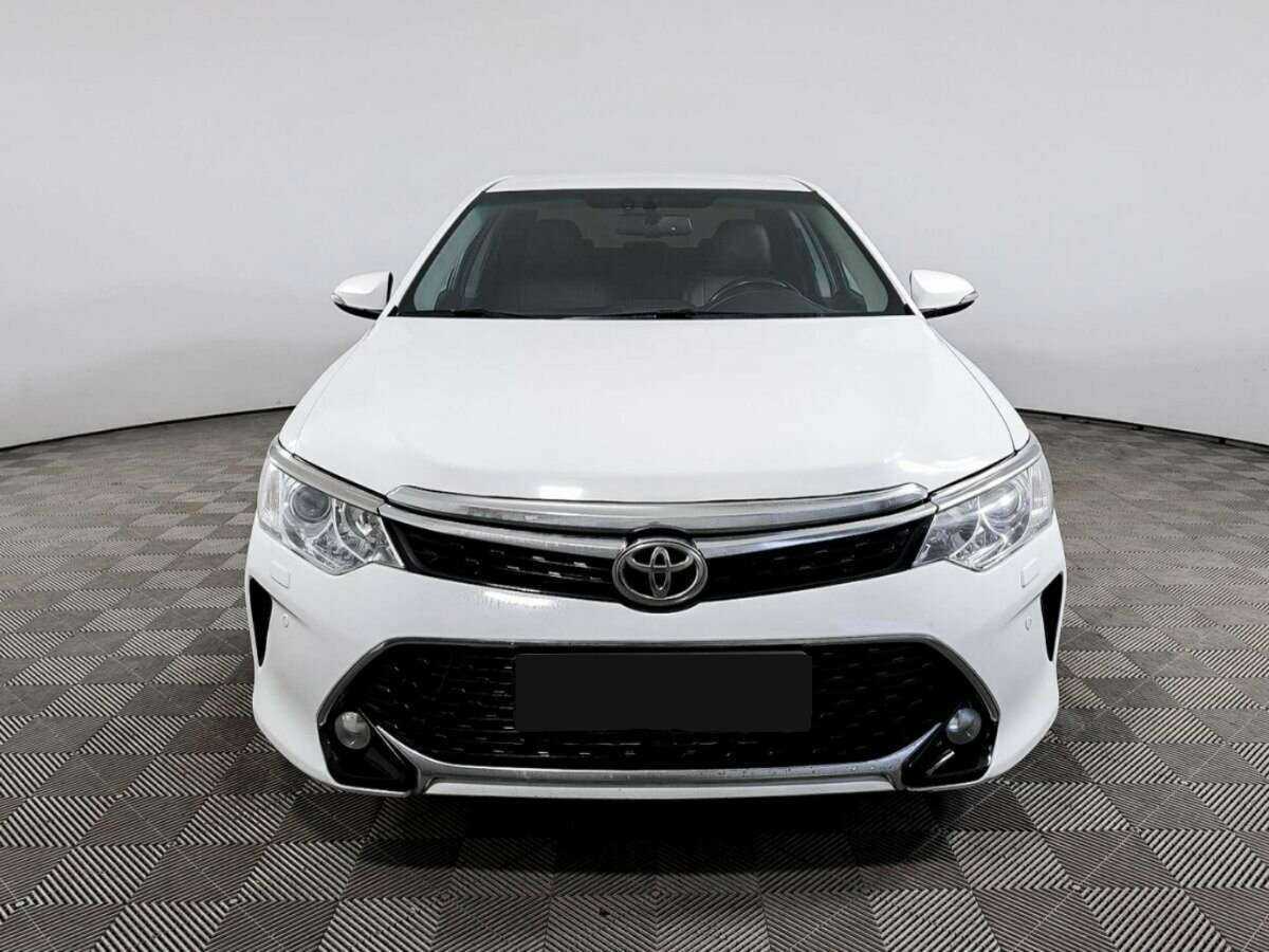 Toyota Camry 2016 года с пробегом. Фото: #1