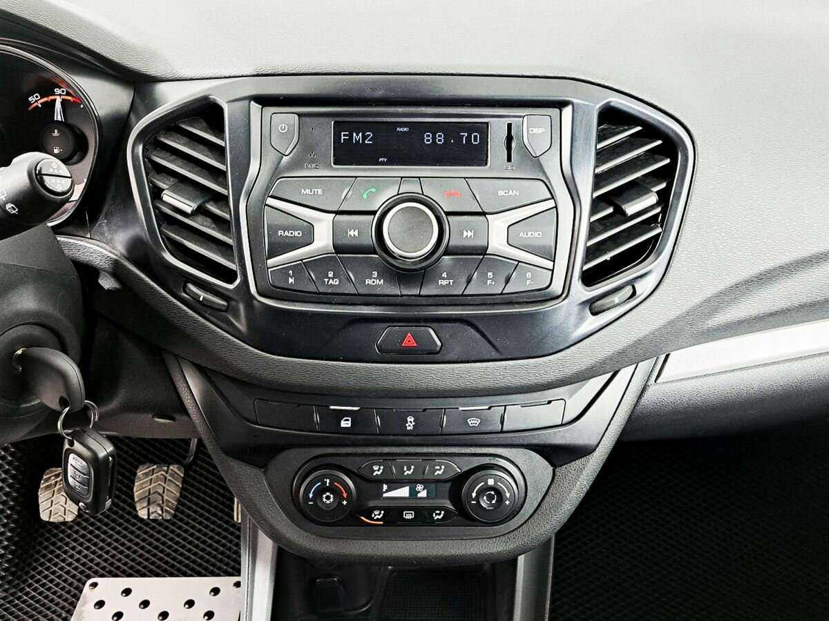 Lada (ВАЗ) Vesta 2019 года с пробегом. Фото: #9