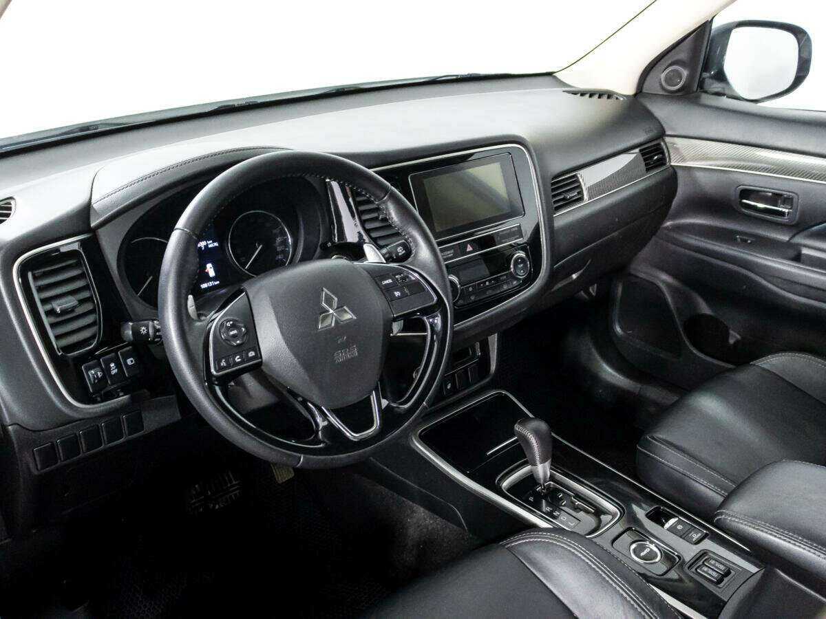 Mitsubishi Outlander 2019 года с пробегом. Фото: #10