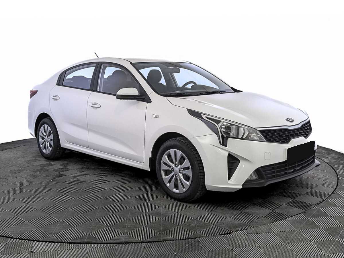 Kia Rio 2021 года с пробегом. Фото: #2