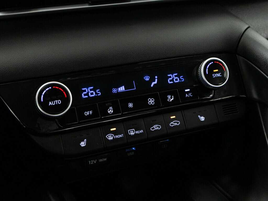 Hyundai Elantra 2021 года с пробегом. Фото: #15