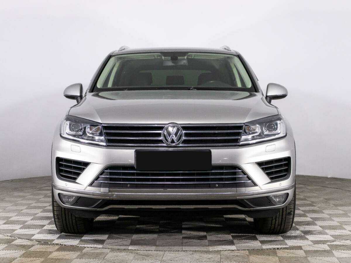 Volkswagen Touareg 2015 года с пробегом. Фото: #1