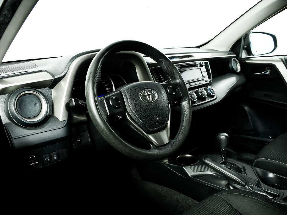 Toyota RAV4 2013 года с пробегом. Фото: #12