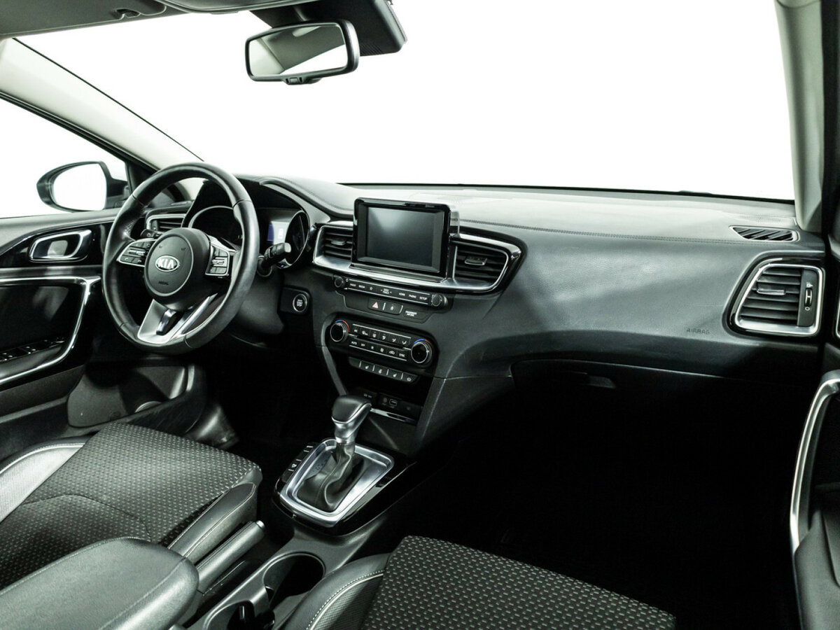 Kia Ceed 2019 года с пробегом. Фото: #8