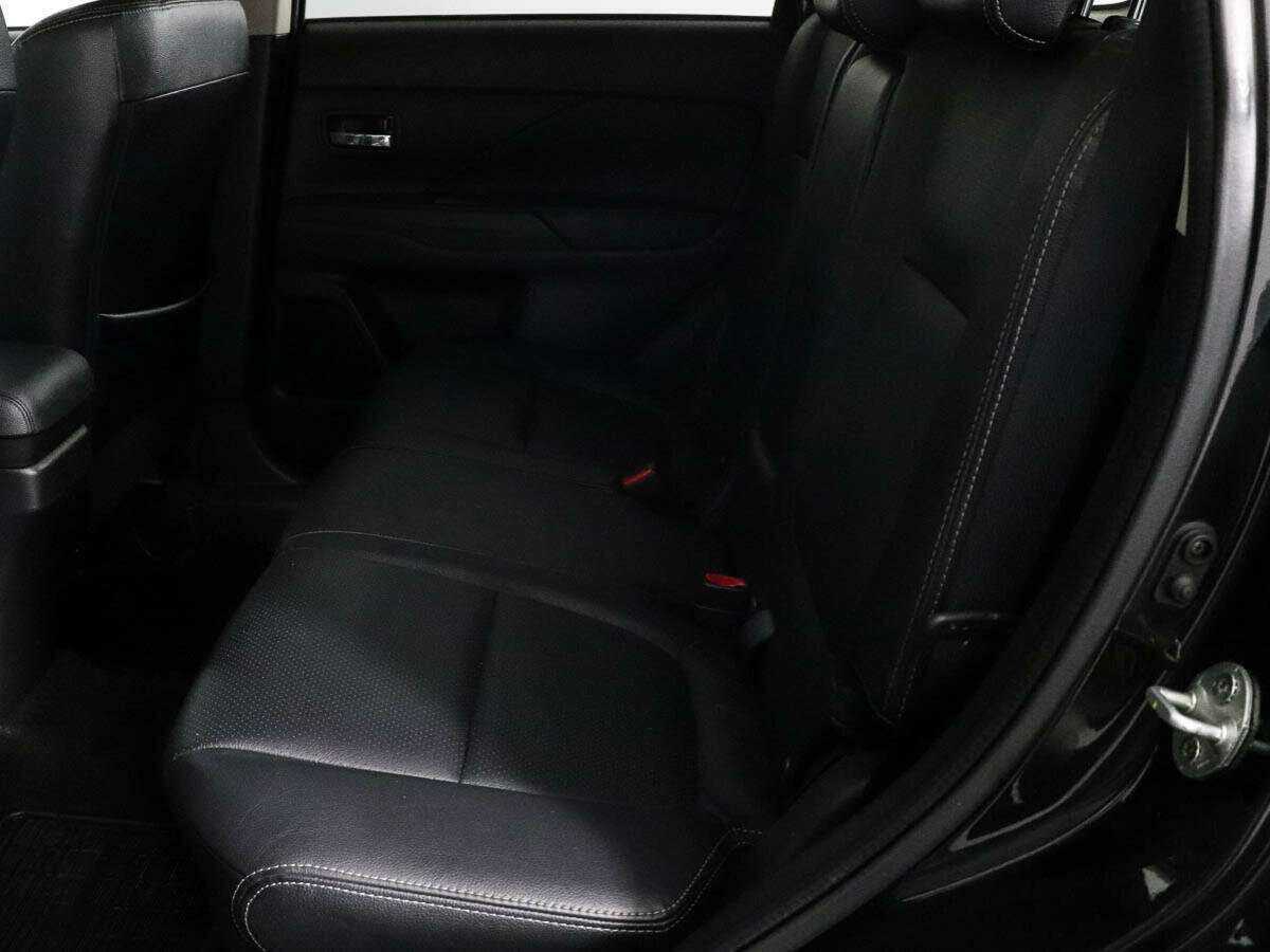 Mitsubishi Outlander 2015 года с пробегом. Фото: #7