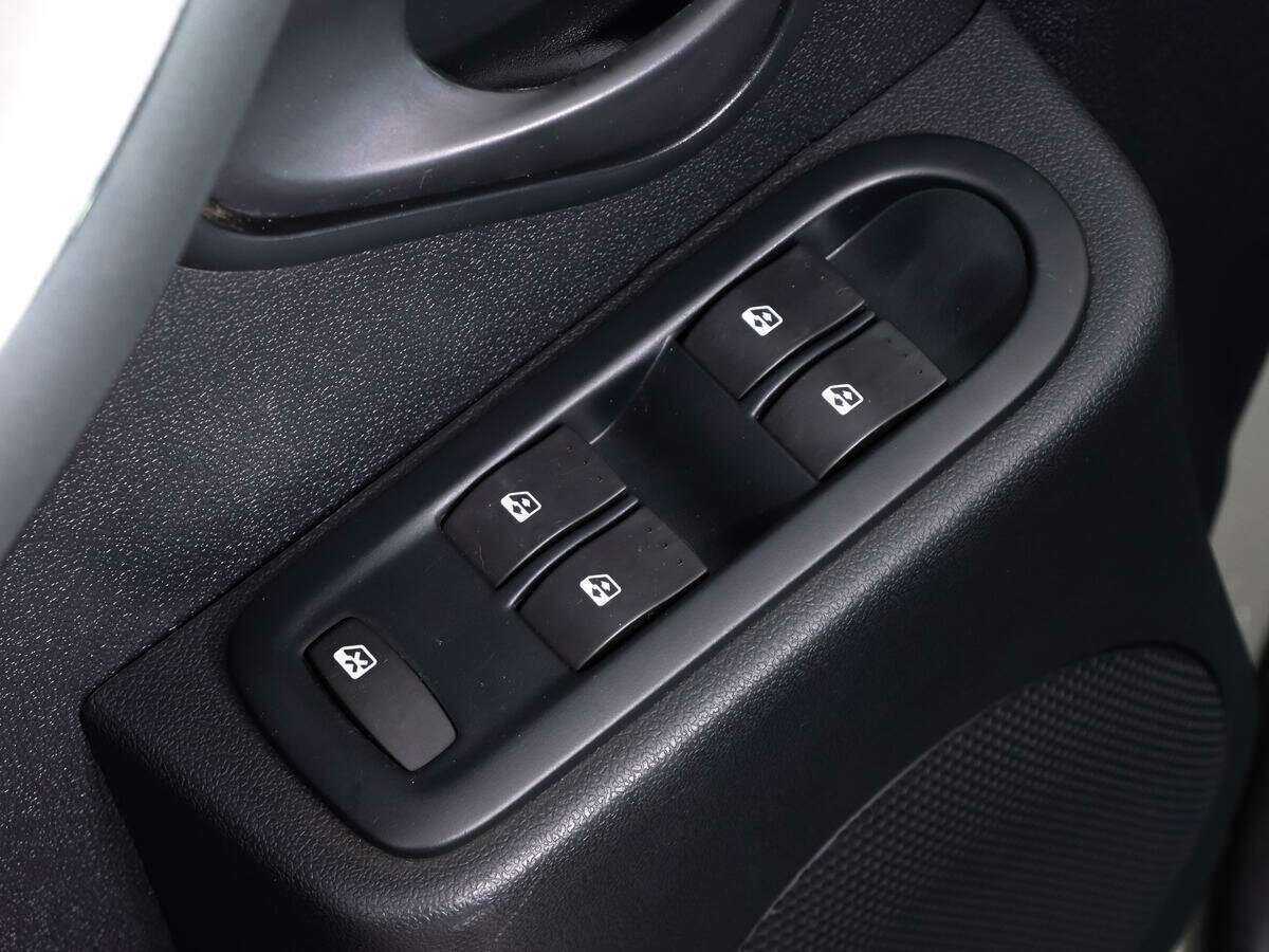 Renault Duster 2013 года с пробегом. Фото: #14