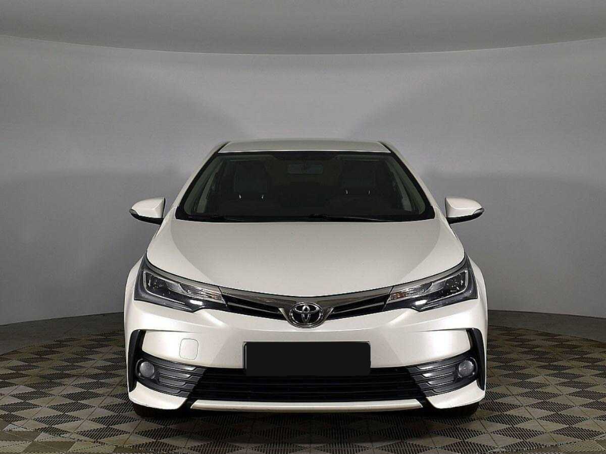 Toyota Corolla 2017 года с пробегом. Фото: #2