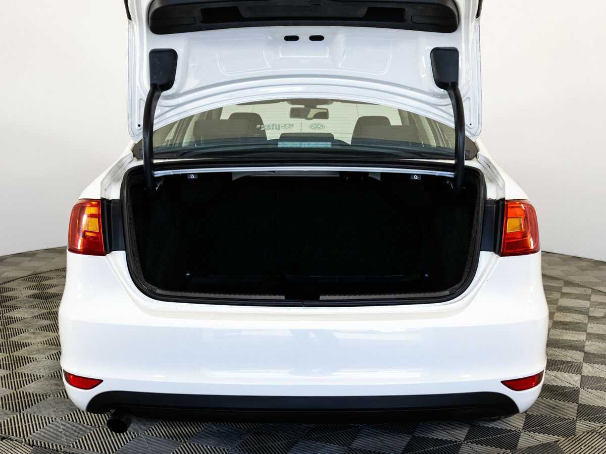 Volkswagen Jetta 2013 года с пробегом. Фото: #14