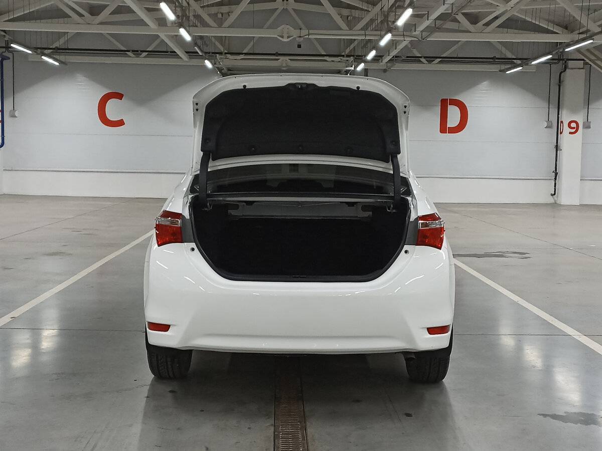 Toyota Corolla 2013 года с пробегом. Фото: #9