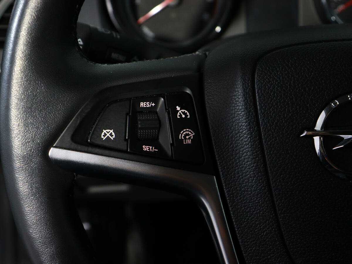 Opel Astra 2014 года с пробегом. Фото: #15