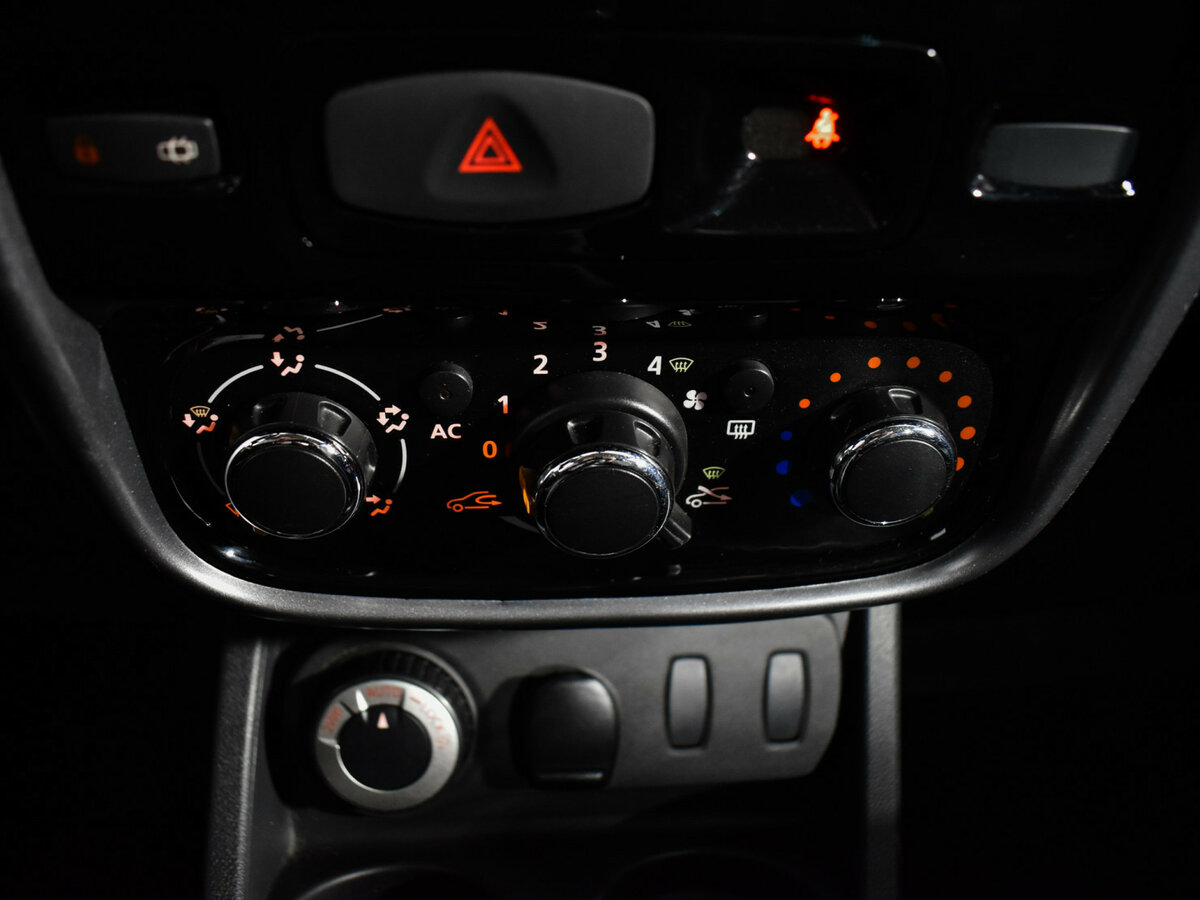 Renault Duster 2013 года с пробегом. Фото: #14