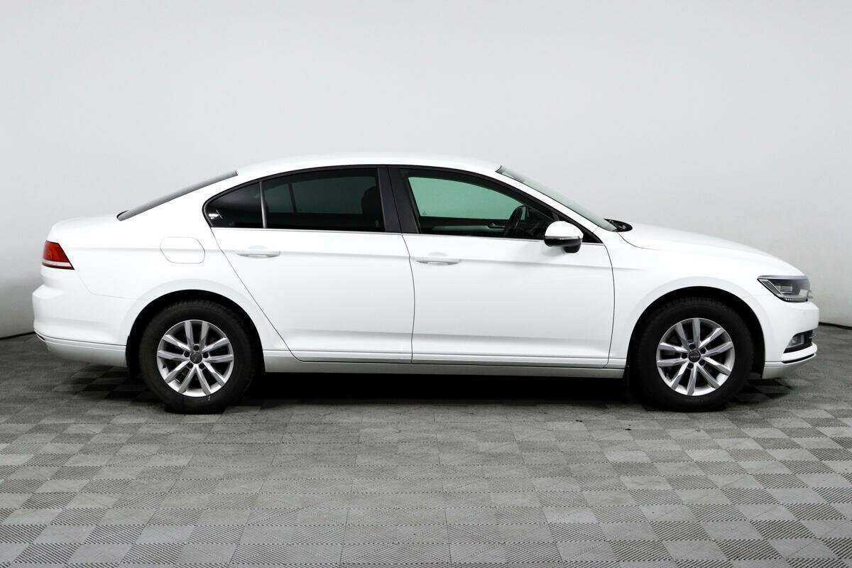 Volkswagen Passat 2016 года с пробегом. Фото: #3