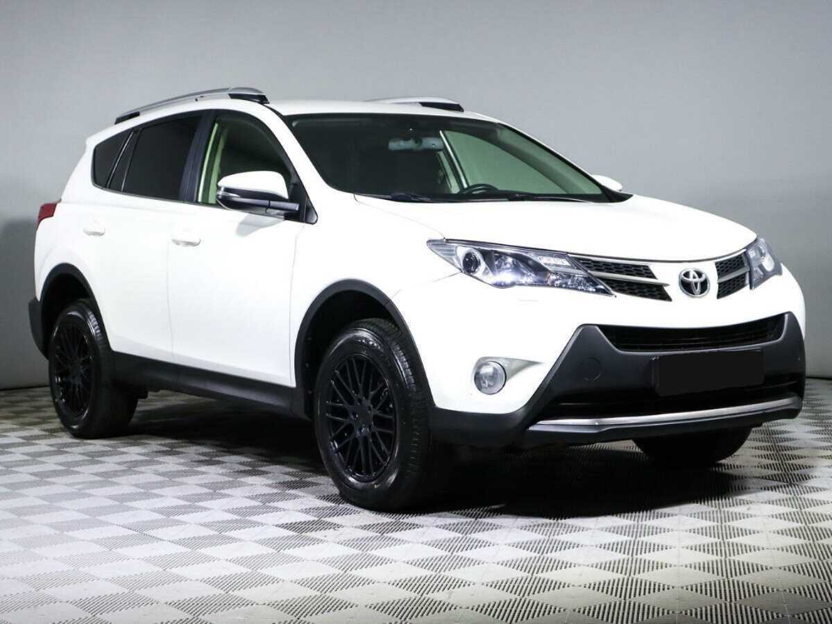 Toyota RAV4 2014 года с пробегом. Фото: #2