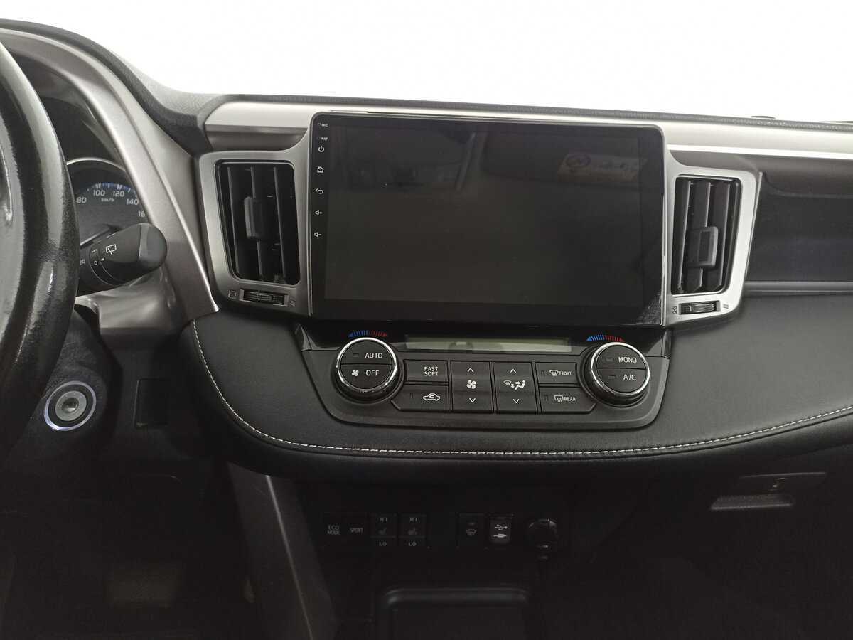 Toyota RAV4 2019 года с пробегом. Фото: #14