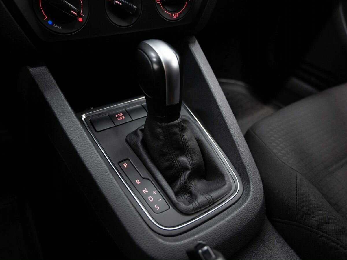 Volkswagen Jetta 2015 года с пробегом. Фото: #17