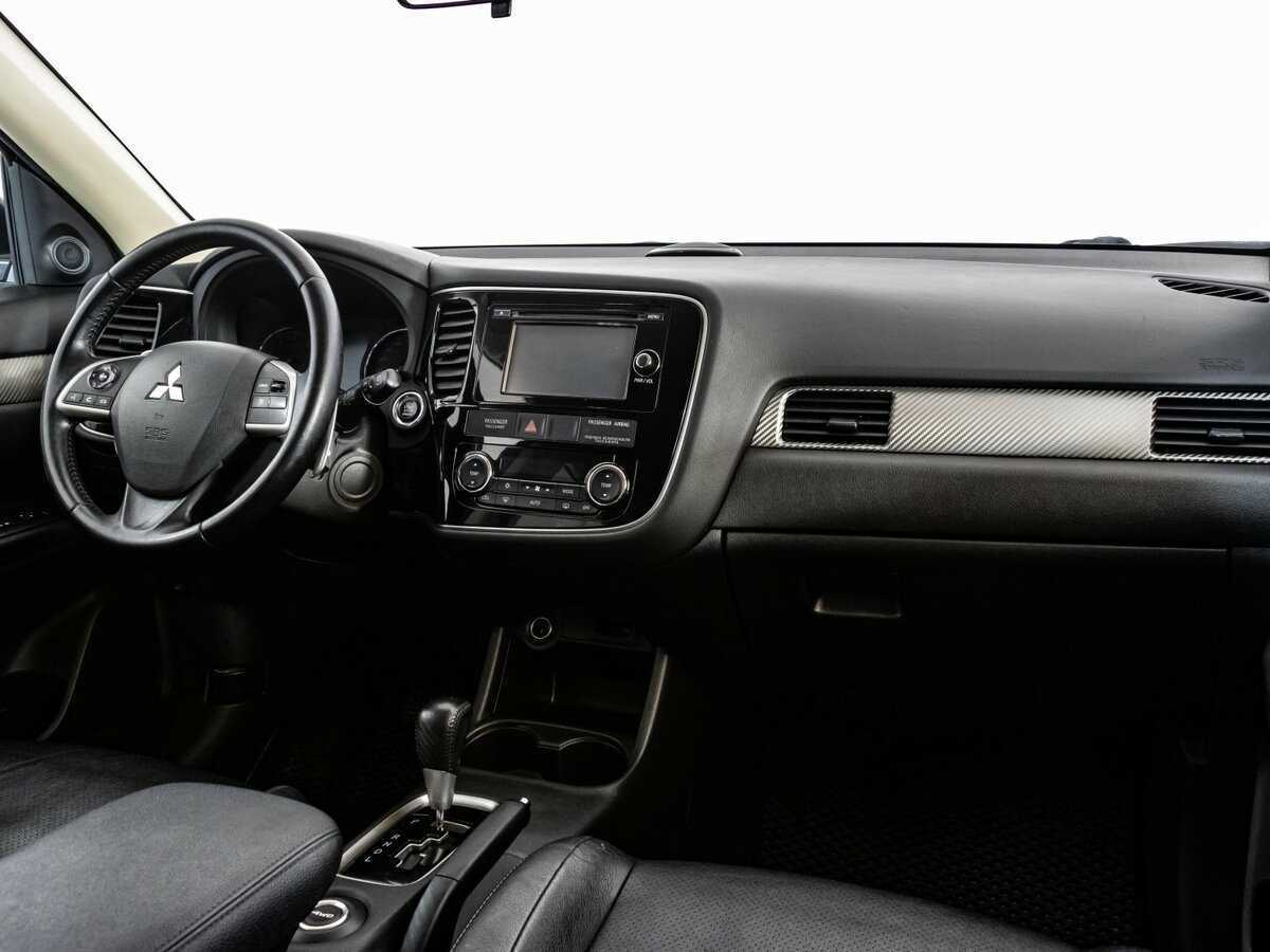 Mitsubishi Outlander 2012 года с пробегом. Фото: #6