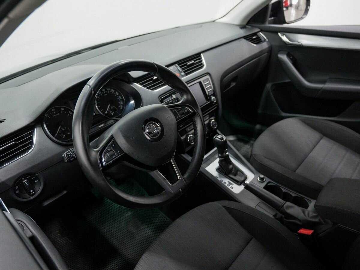 Skoda Octavia 2016 года с пробегом. Фото: #12