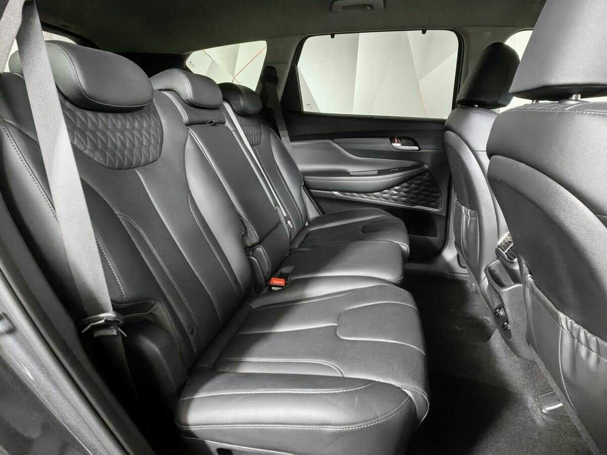 Hyundai Santa Fe 2018 года с пробегом. Фото: #11