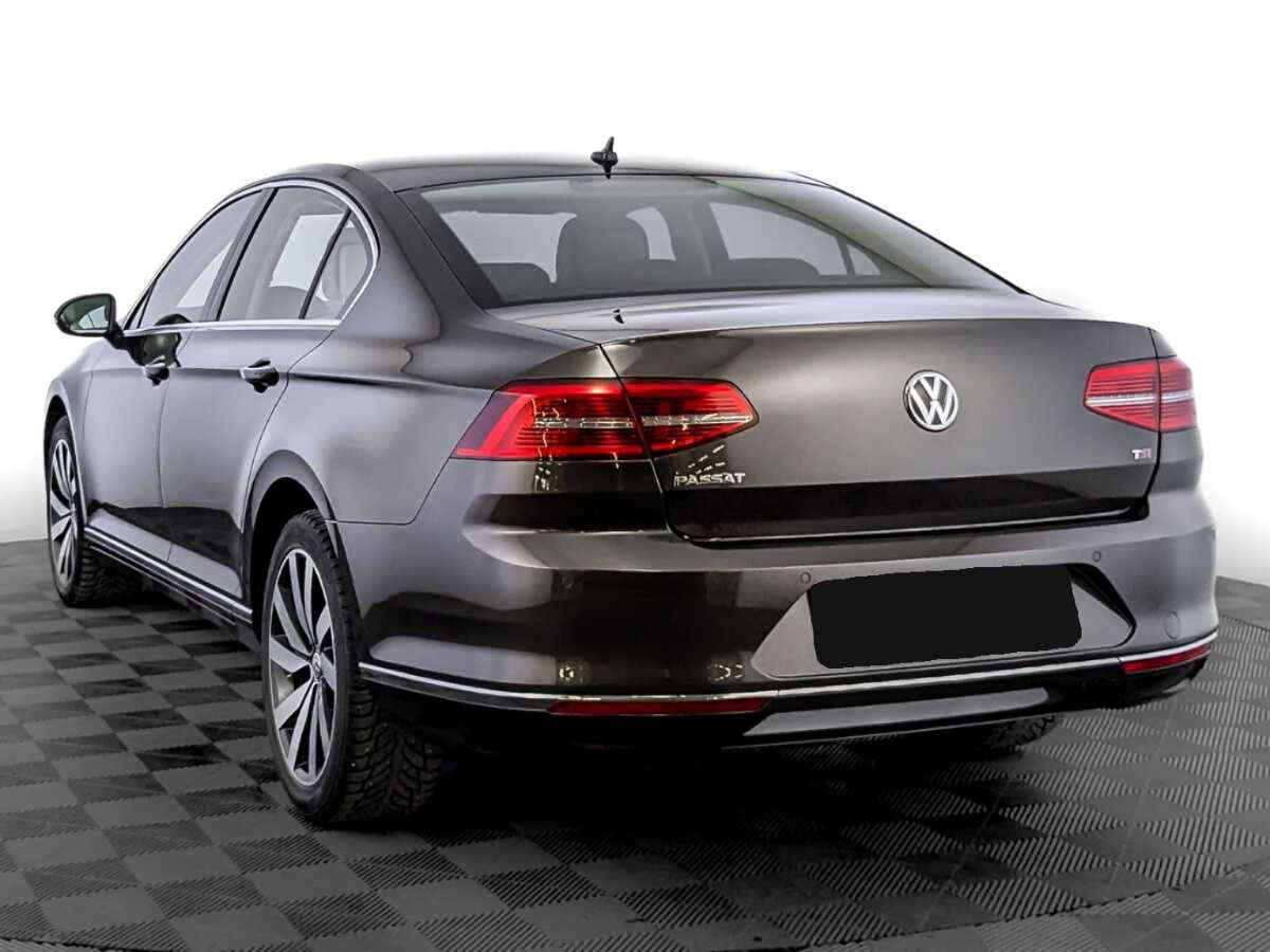 Volkswagen Passat 2017 года с пробегом. Фото: #6