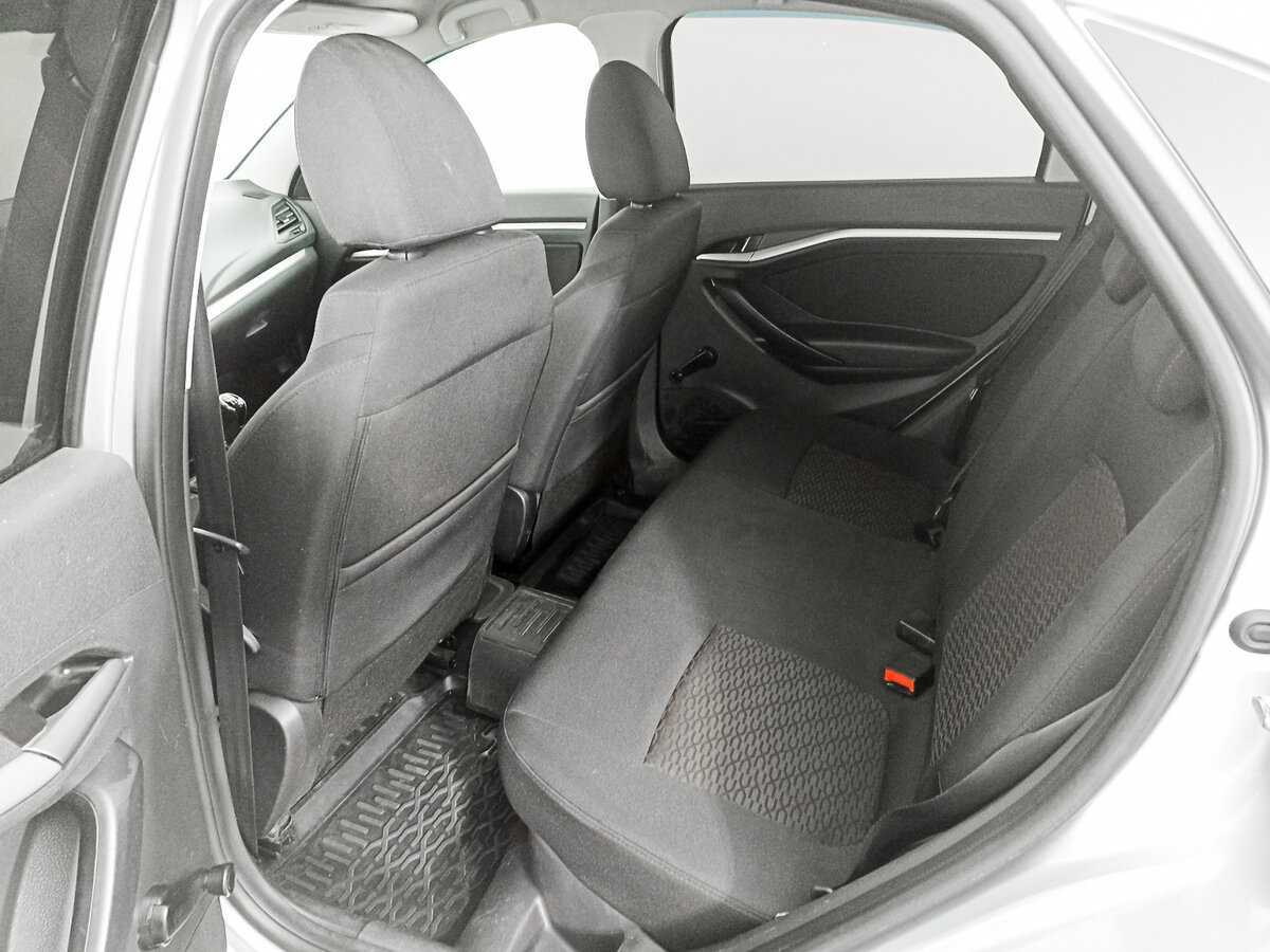 Lada (ВАЗ) Vesta 2015 года с пробегом. Фото: #11