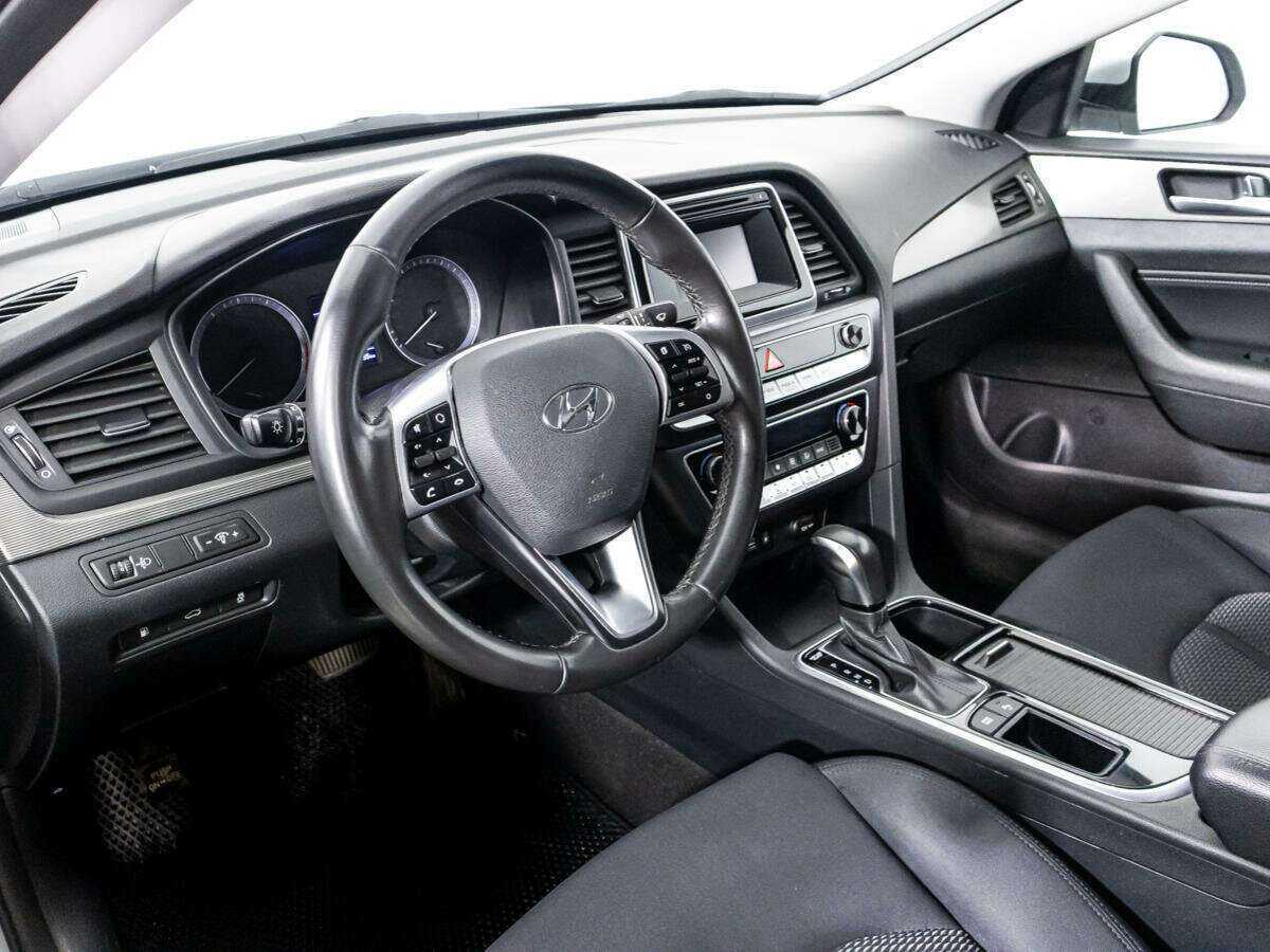Hyundai Sonata 2018 года с пробегом. Фото: #10