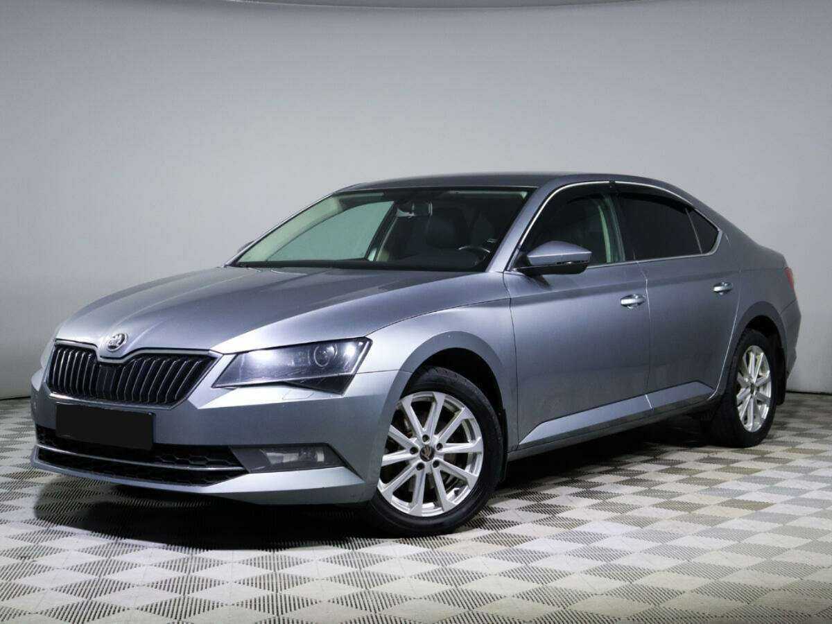 Skoda Superb 2015 года с пробегом. Посмотреть фото