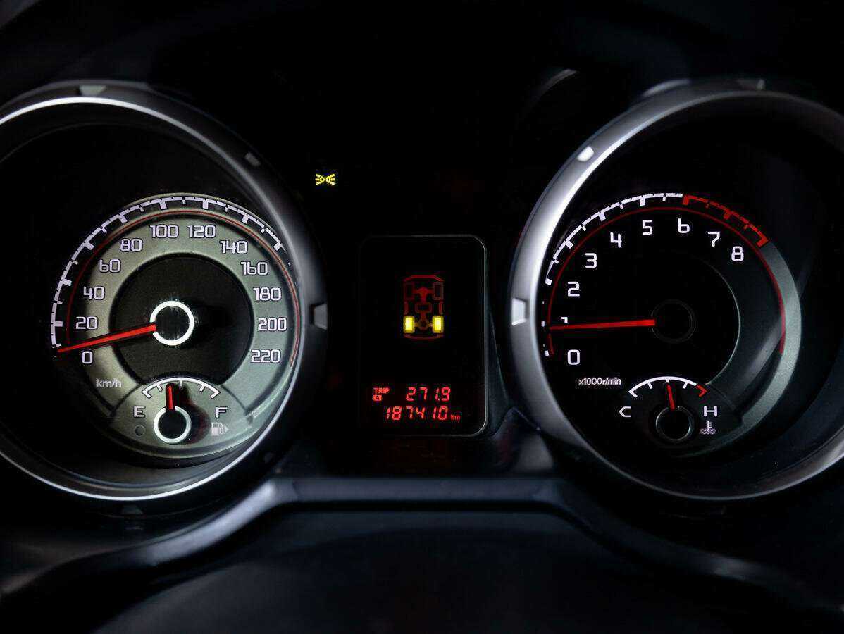 Mitsubishi Pajero 2013 года с пробегом. Фото: #15