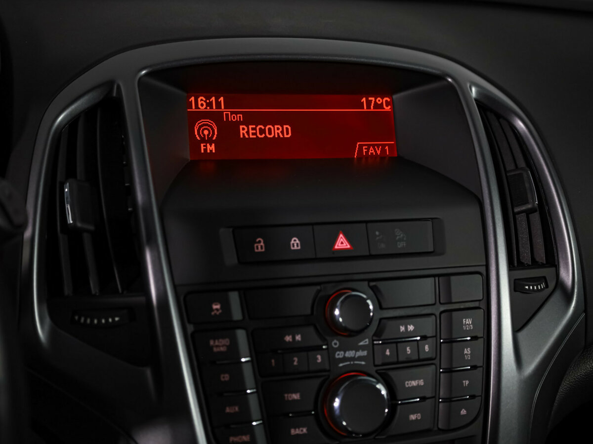 Opel Astra 2014 года с пробегом. Фото: #13