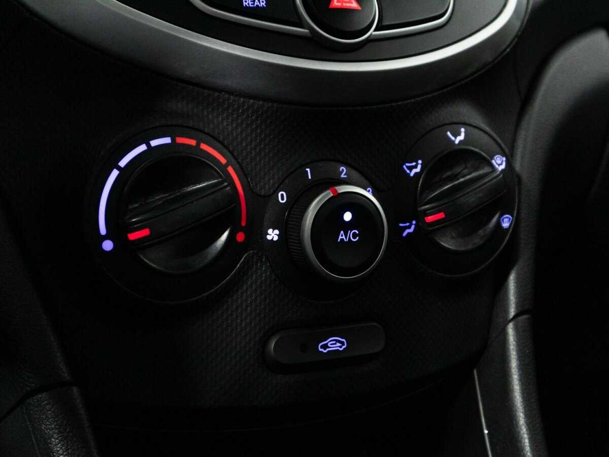 Hyundai Solaris 2014 года с пробегом. Фото: #14