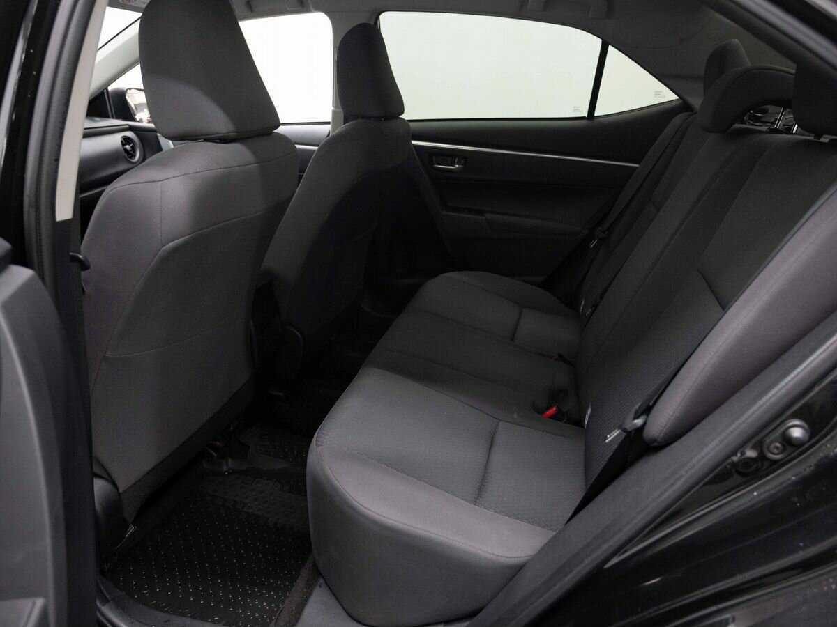 Toyota Corolla 2017 года с пробегом. Фото: #8