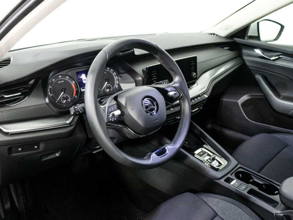 Skoda Octavia 2021 года с пробегом. Фото: #10